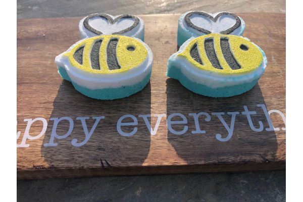 2 Pack ,Bee Bath Bombs, Hand painted